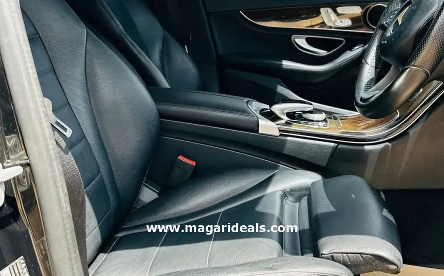 2015 MERCEDES BENZ C200 in Kenya for Sale | Magari Deals