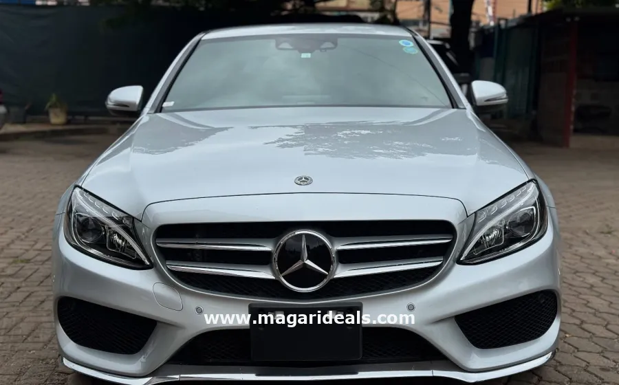 Mercedes Benz C200 in Kenya for Sale | Magari Deals