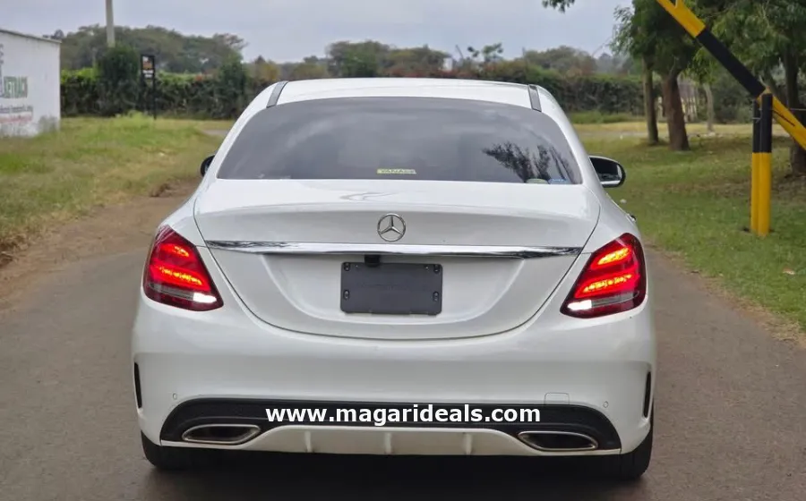 MERCEDES BENZ C200 2016 in Kenya for Sale | Magari Deals