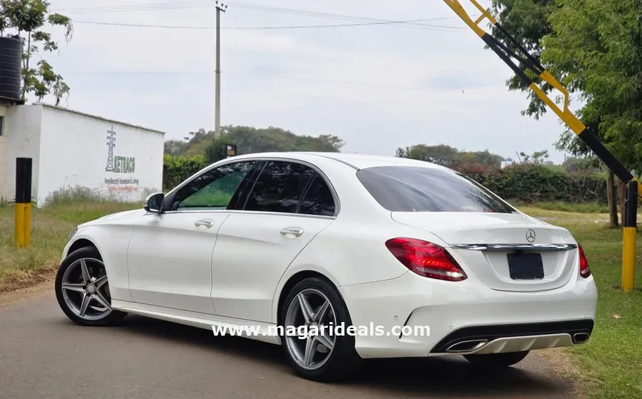 MERCEDES BENZ C200 2016 in Kenya for Sale | Magari Deals