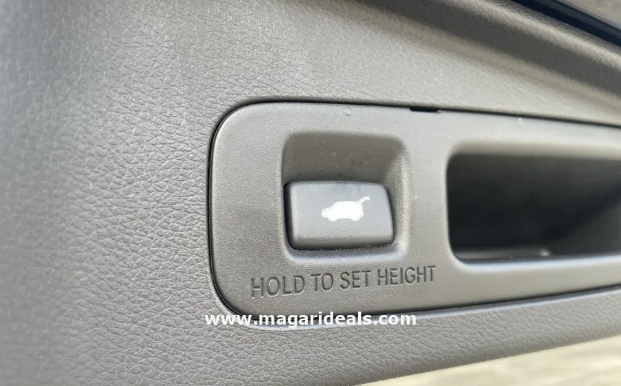 HONDA CR-V 4WD HYBRID EX MASTERPIECE W/SUNROOF in Kenya for Sale | Magari Deals