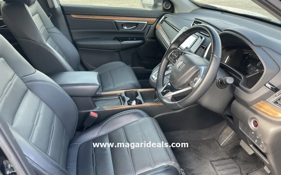 HONDA CR-V 4WD HYBRID EX MASTERPIECE W/SUNROOF in Kenya for Sale | Magari Deals