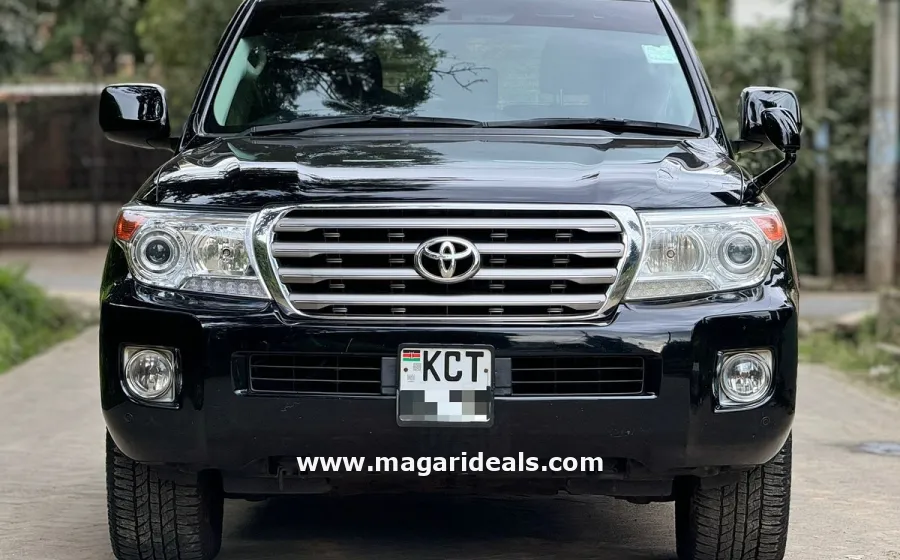 2012 TOYOTA LANDCRUISER V8 ZX in Kenya for Sale | Magari Deals