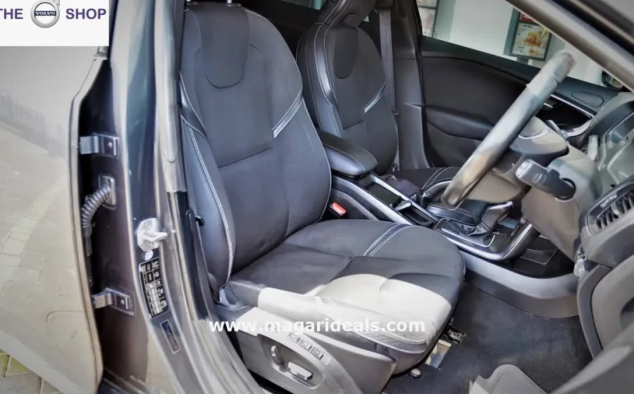 Volvo V40 T4 1600cc Petrol Kiambu Road in Kenya for Sale | Magari Deals