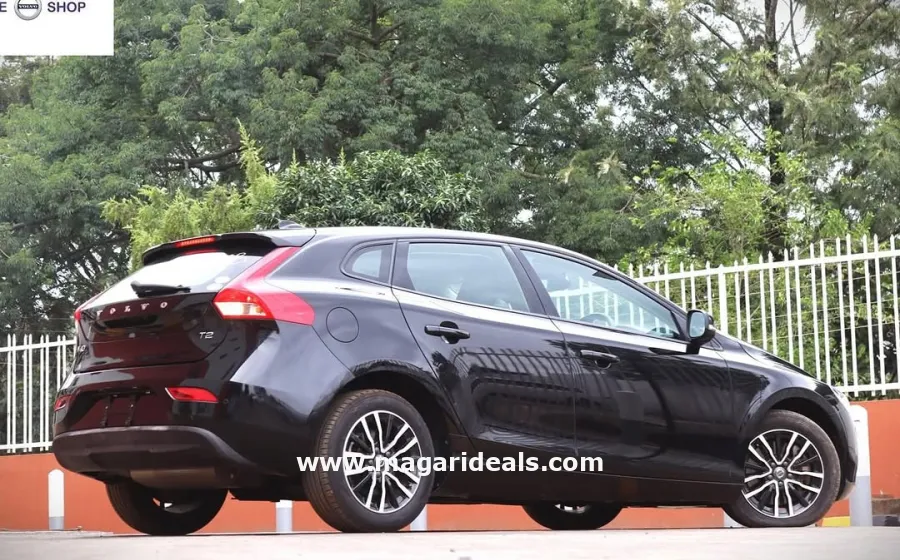 VOLVO V40 T2 in Kenya for Sale | Magari Deals