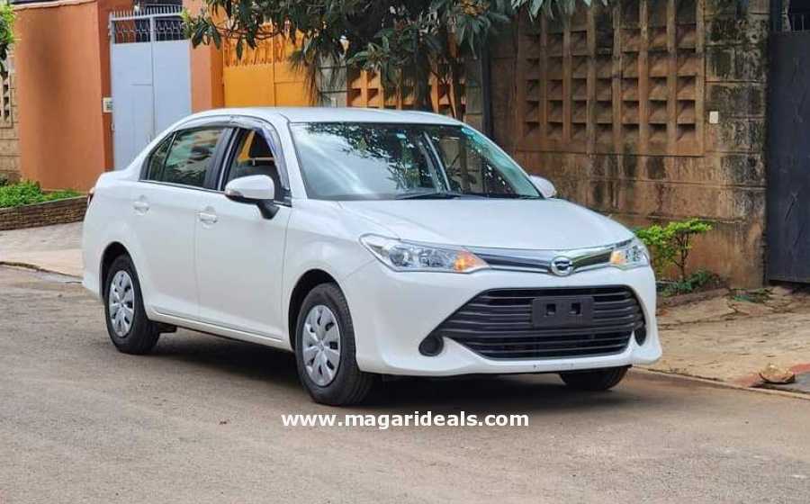 Toyota Axio 2016 for Sale | Best Buy