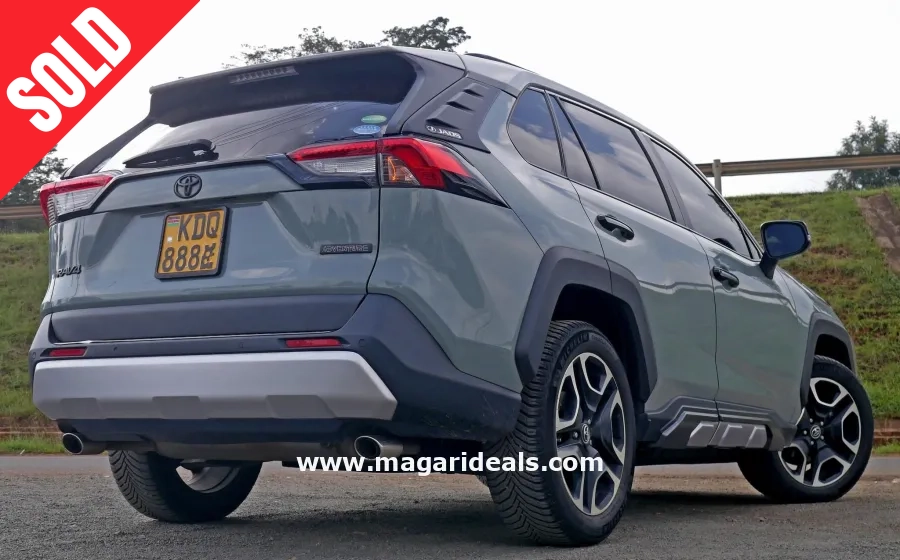 TOYOTA RAV-4 with SUNROOF in Kenya for Sale | Magari Deals