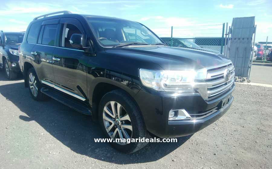 Toyota Landcruiser ZX with SUNROOF  for Sale | Magari Deals