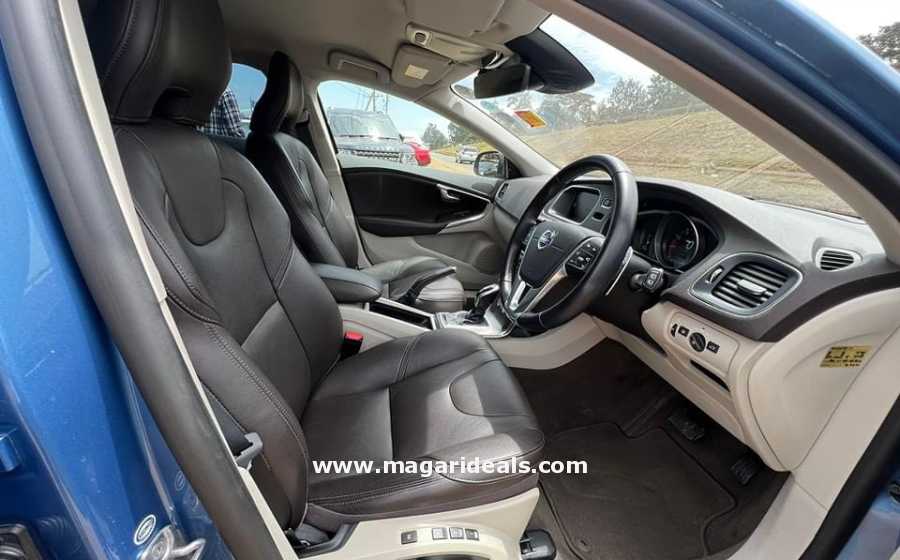 VOLVO V40 T3 for Sale | Best Buy