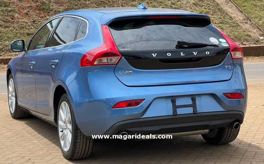 VOLVO V40 T3 for Sale | Best Buy