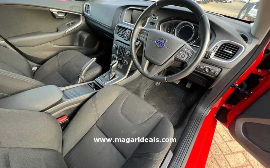 VOLVO V40 T3 for Sale | Best Buy