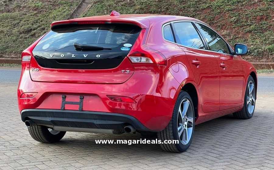 VOLVO V40 T3 for Sale | Best Buy