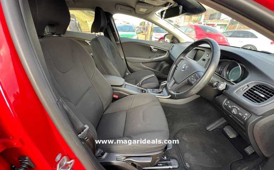 VOLVO V40 T3 for Sale | Best Buy