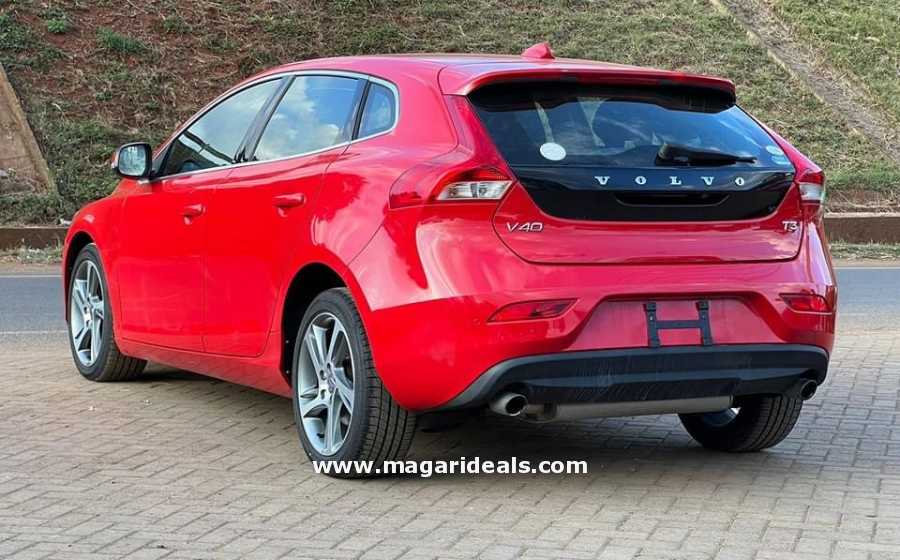 VOLVO V40 T3 for Sale | Best Buy