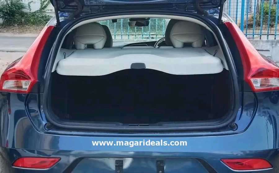Volvo V40 D4 for Sale | Best Buy