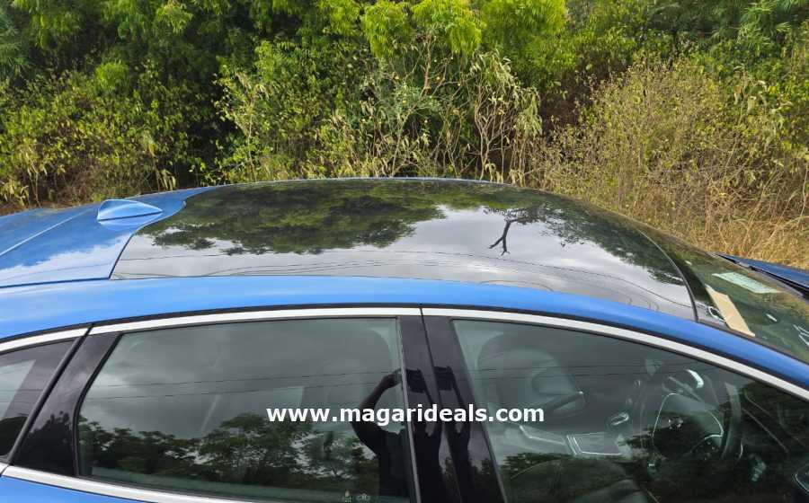 VOLVO V40 R-DESIGN T5 in Kenya for Sale | Magari Deals