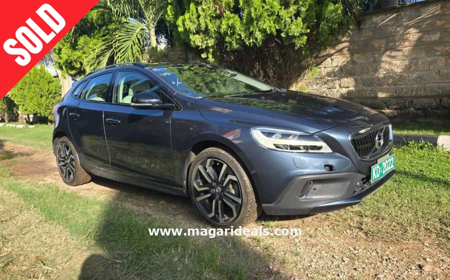 VOLVO V40 T5 Crosscountry AWD in Kenya for Sale | Magari Deals