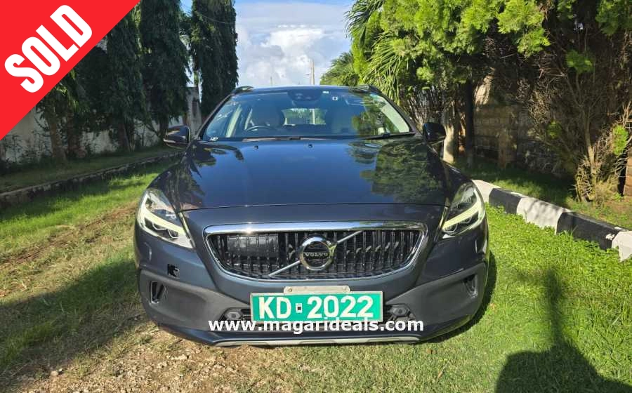 VOLVO V40 T5 Crosscountry AWD in Kenya for Sale | Magari Deals