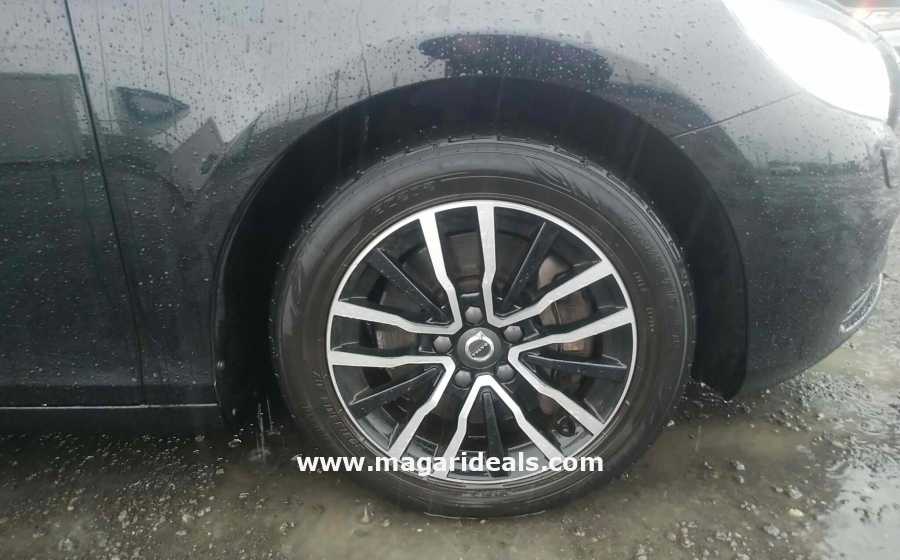 VOLVO V40 T2 in Kenya for Sale | Magari Deals