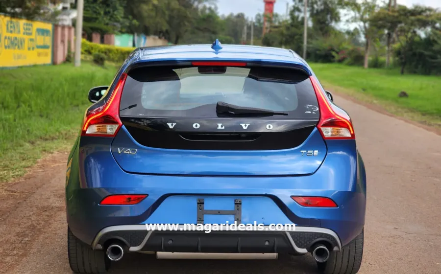 VOLVO V40 R-DESIGN T5 in Kenya for Sale | Magari Deals
