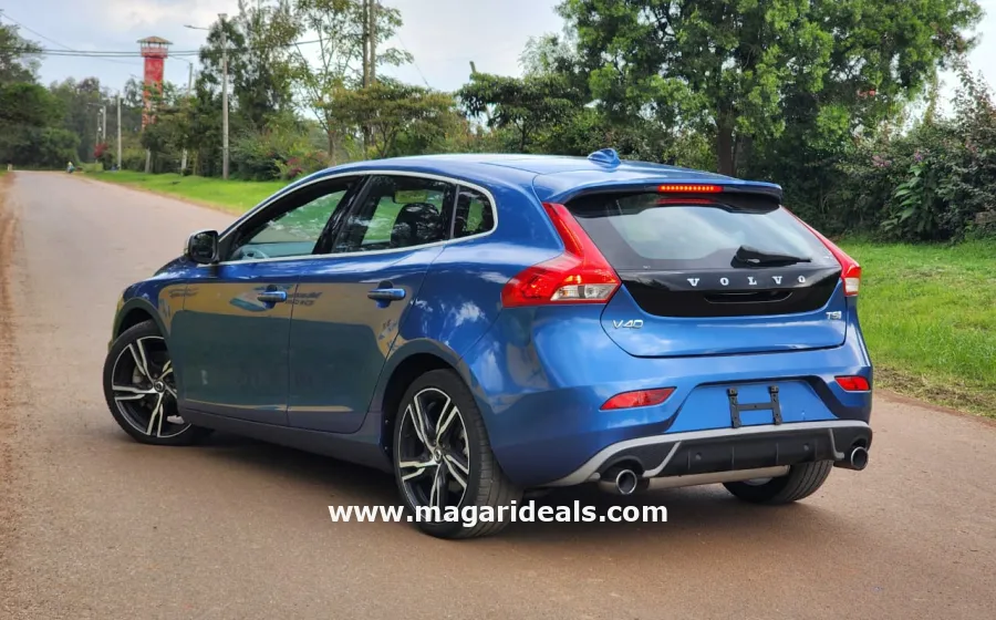 VOLVO V40 R-DESIGN T5 in Kenya for Sale | Magari Deals