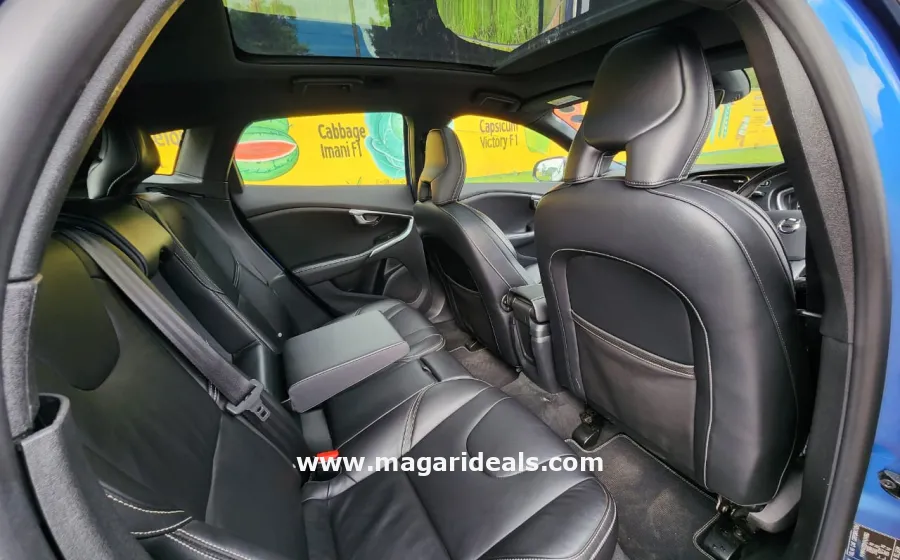 VOLVO V40 R-DESIGN T5 in Kenya for Sale | Magari Deals